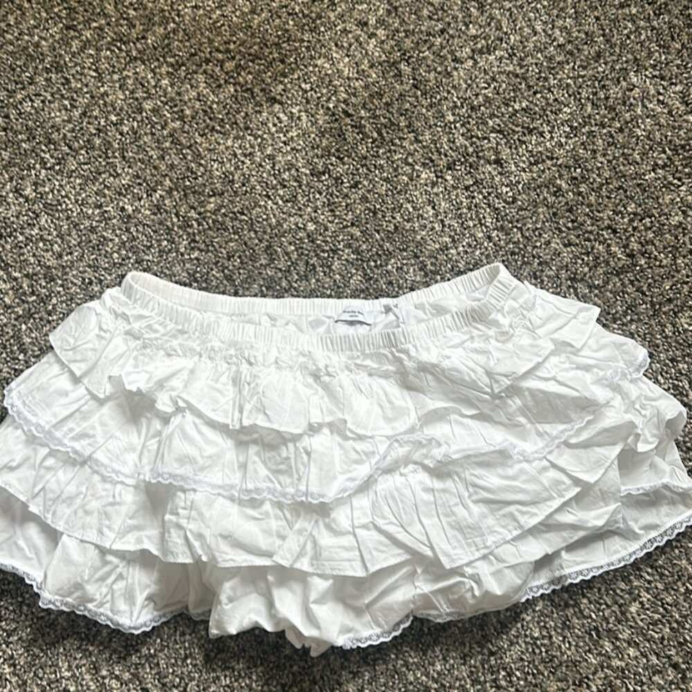 Aritzia white skort